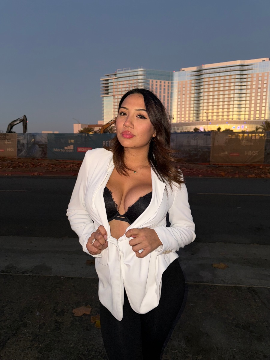 Take a pause and enjoy Ali Cruz — streaming from Brampton