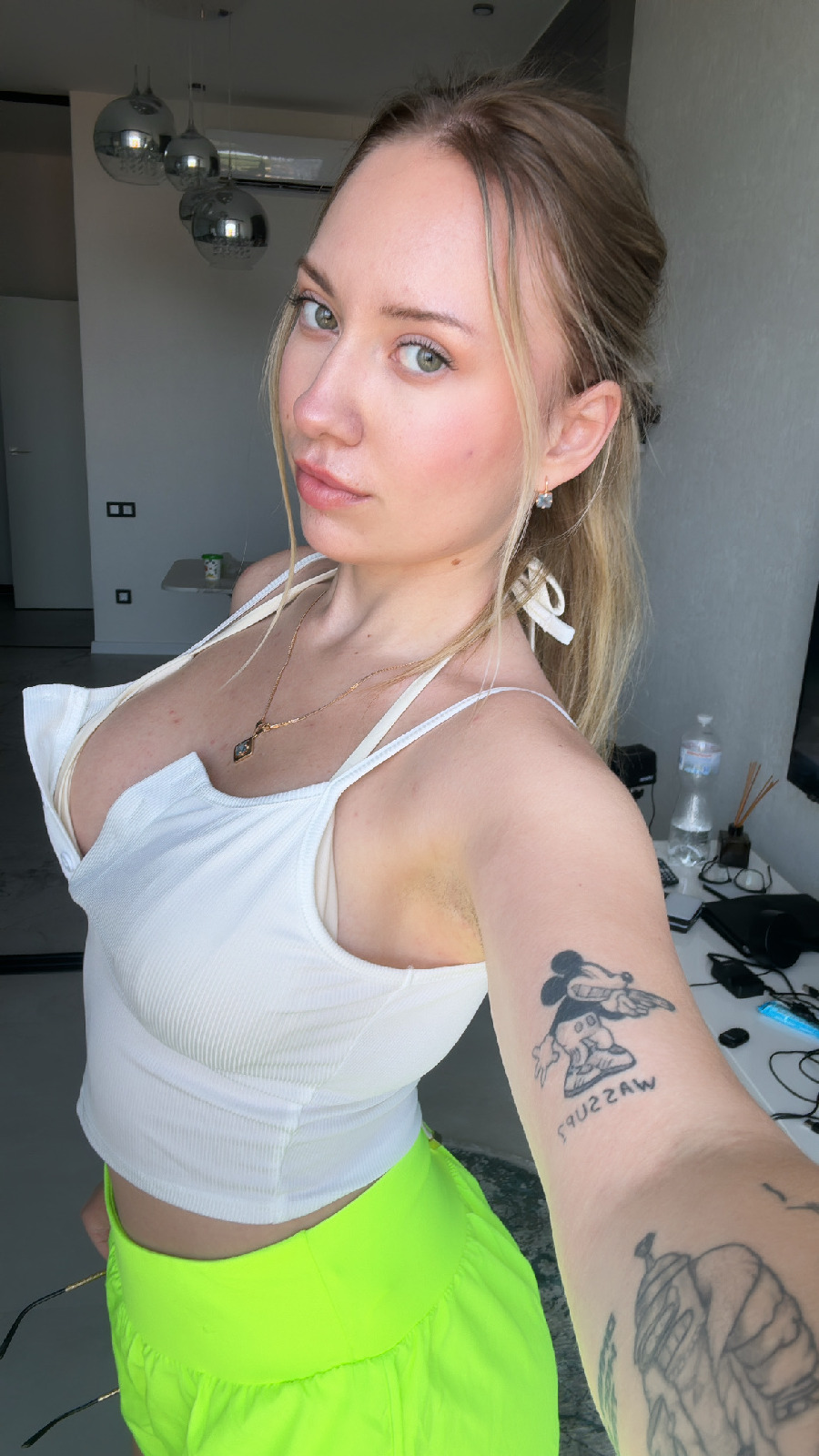 KateV in her underwear in Brampton