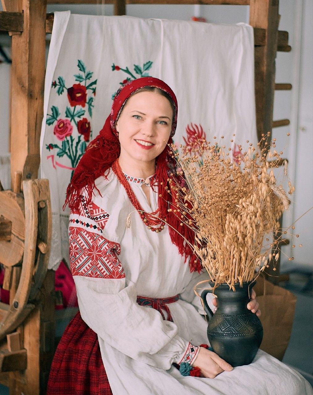 Women in Slavic costumes in Brampton