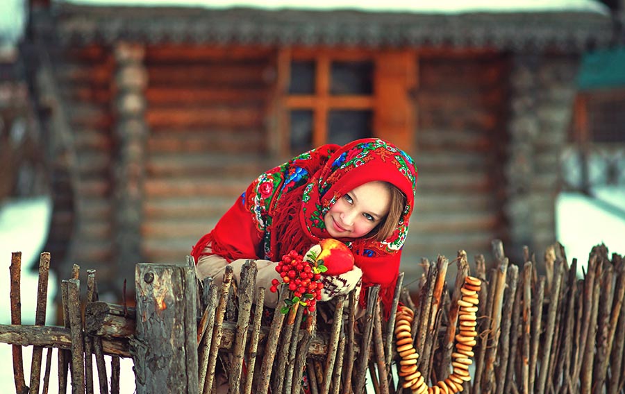 Sexy girl Women in Slavic costumes in Brampton