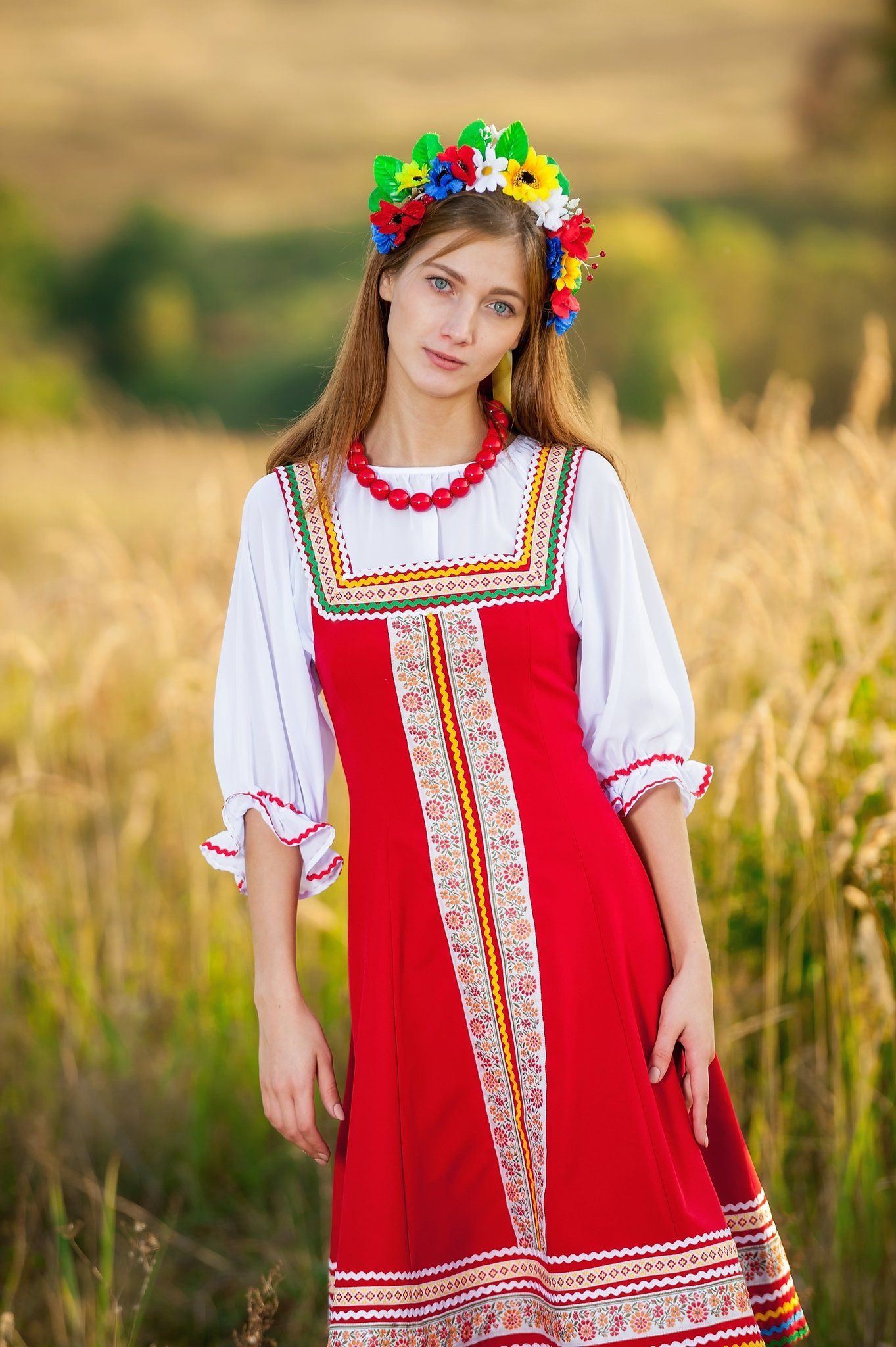 Women in Slavic costumes in Brampton