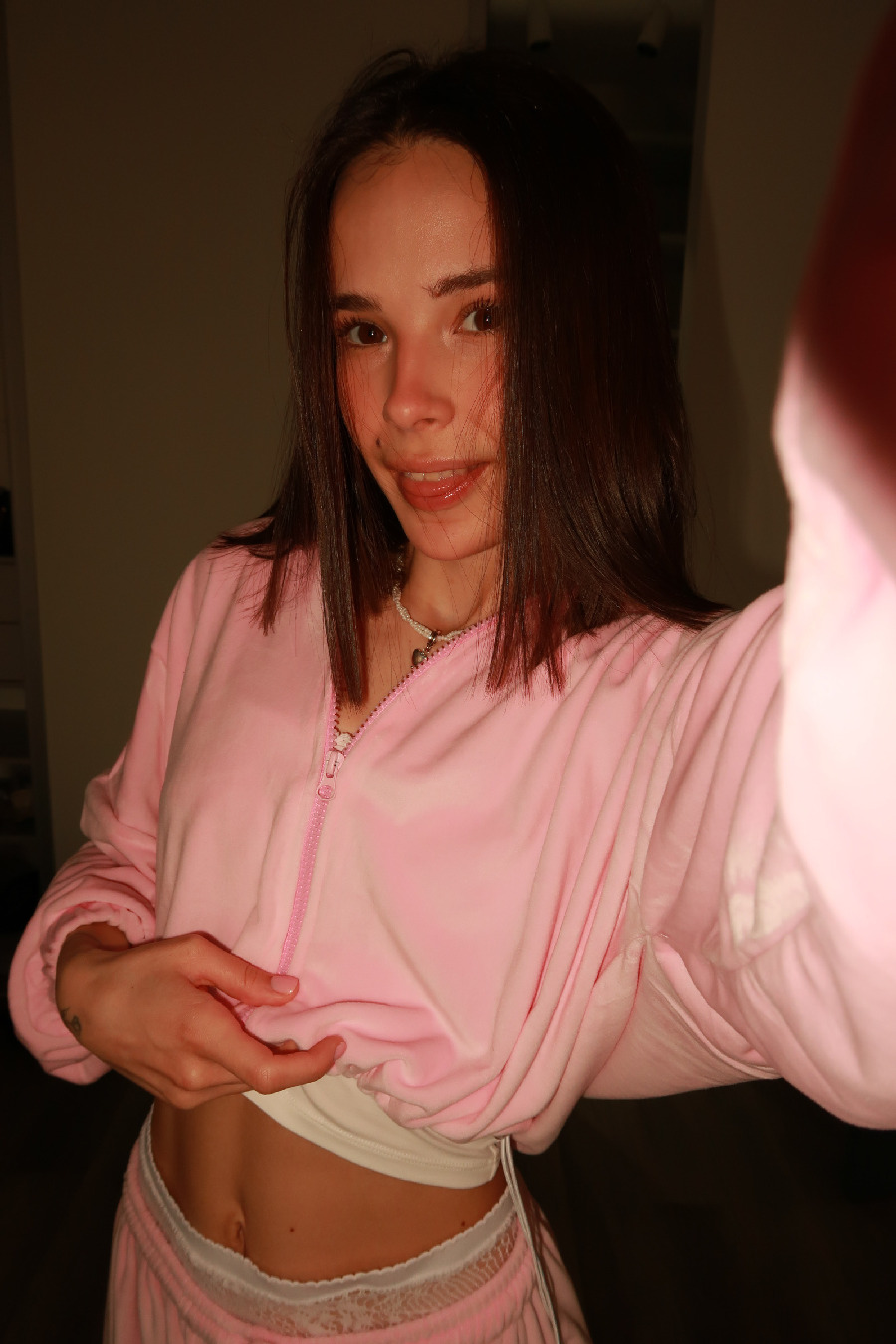 Tina brings the glow — live moments in Brampton